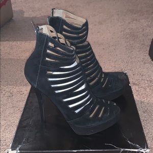 Colin Stuart leather heels size 7